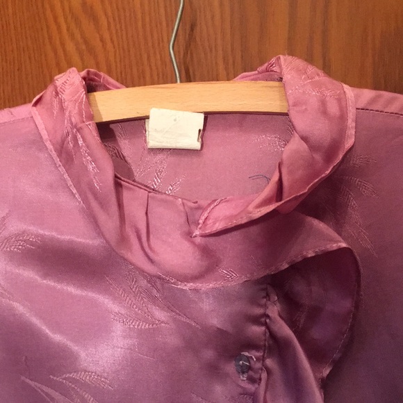 VINTAGE Silk Blouse - Picture 2 of 4